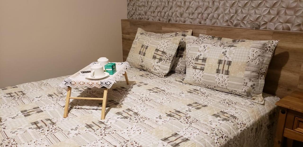Suites Ambiente Familiar -Prox Do Thermas Águas de São Pedro Zimmer foto