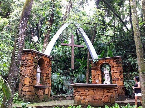 Suites Ambiente Familiar -Prox Do Thermas Águas de São Pedro Exterior foto